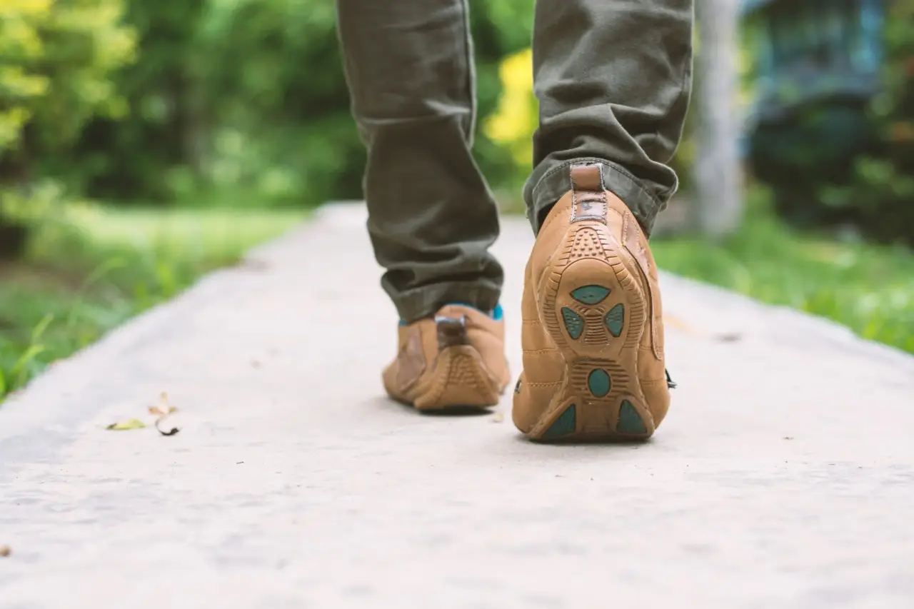 Camminare 20 minuti al giorno? Ecco cosa succede davvero dopo una settimana Camminare 20 minuti al giorno? Ecco cosa succede davvero dopo una settimana