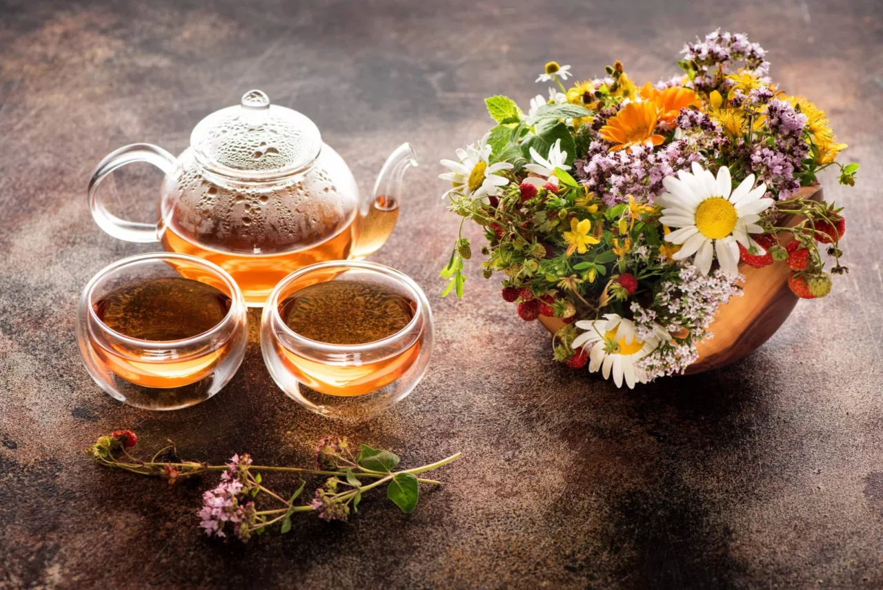 Il tè freddo naturale che abbassa la pressione: la ricetta nascosta in cucina Il tè freddo naturale che abbassa la pressione: la ricetta nascosta in cucina