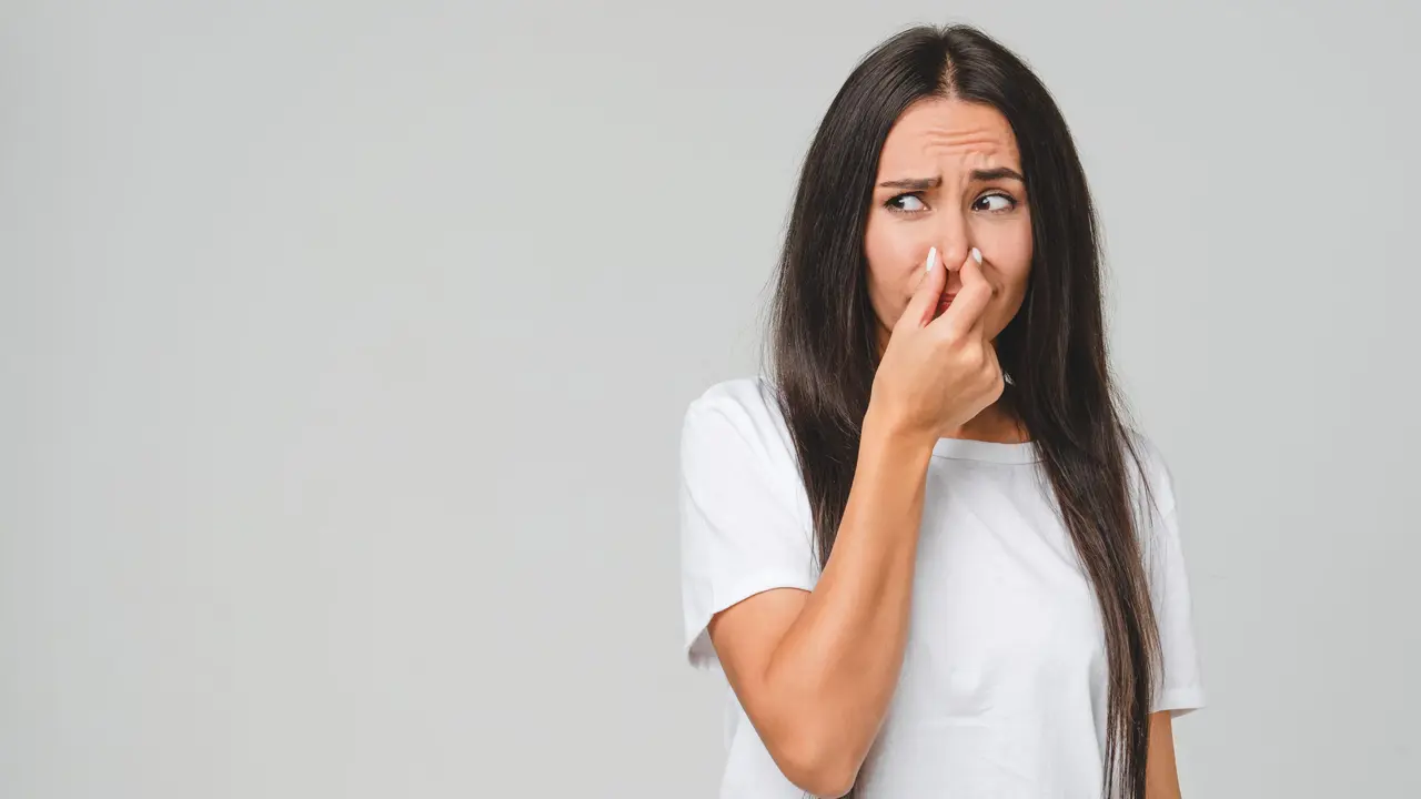 Come eliminare il tanfo dalla pattumiera con un solo trucco Come eliminare il tanfo dalla pattumiera con un solo trucco