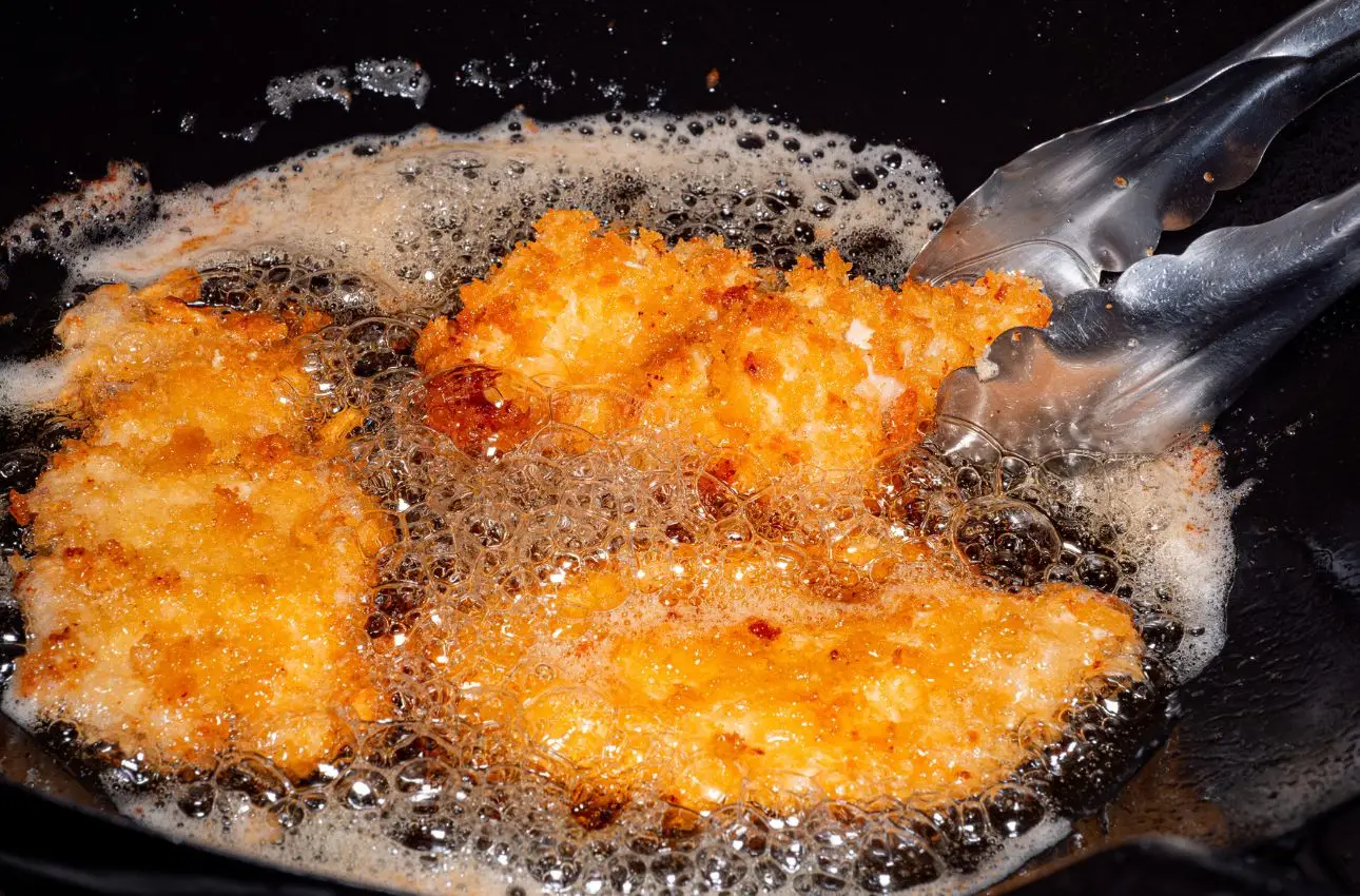 Cucina che odora di fritto? Il metodo con l’aceto che elimina tutto in 2 minuti Cucina che odora di fritto? Il metodo con l’aceto che elimina tutto in 2 minuti
