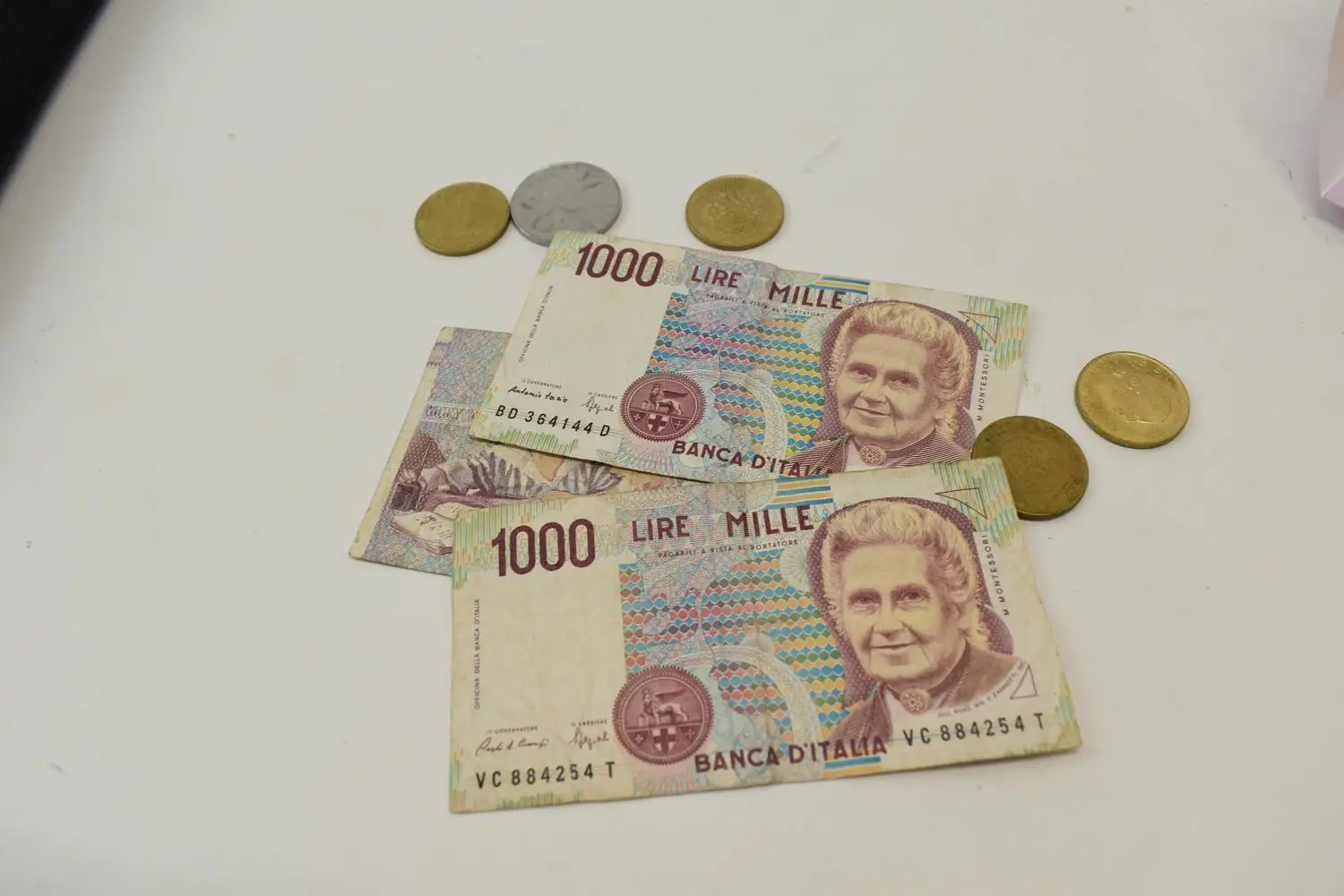 Vecchie lire con Maria Montessori: attenzione, alcune valgono migliaia di euro Vecchie lire con Maria Montessori: attenzione, alcune valgono migliaia di euro