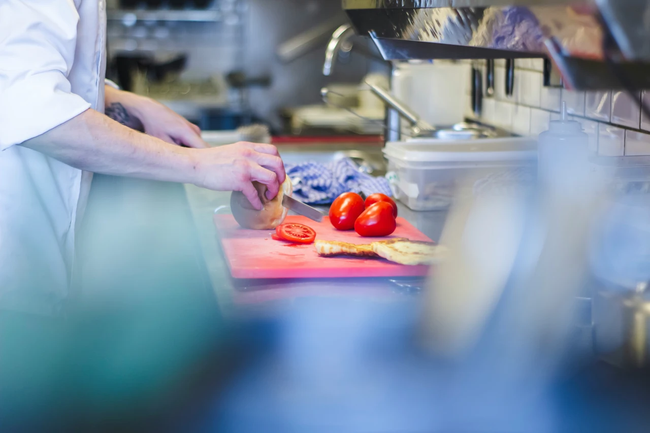 Vuoi una cucina sempre fresca e ordinata? Ecco il segreto facile e veloce da testare Vuoi una cucina sempre fresca e ordinata? Ecco il segreto facile e veloce da testare