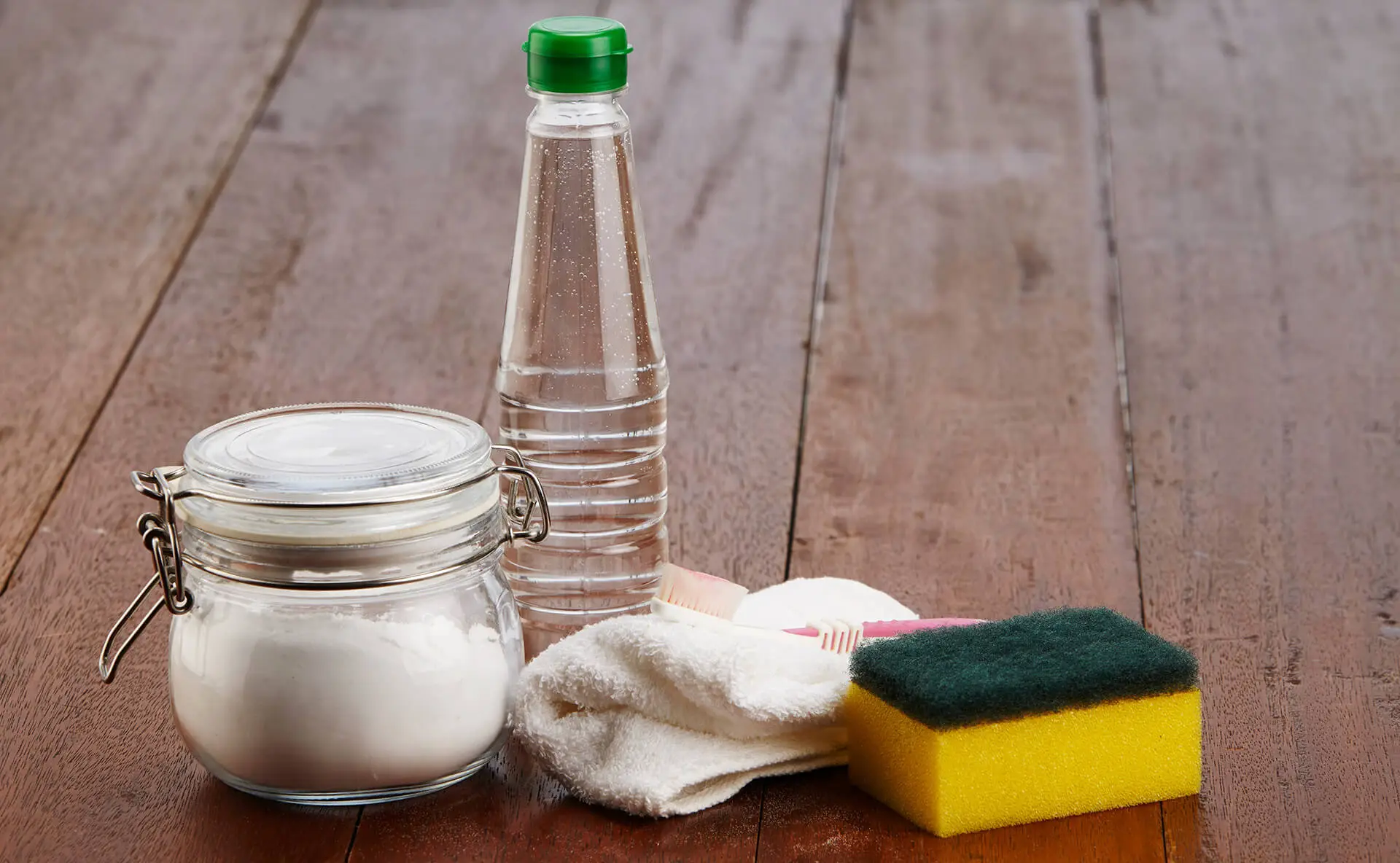 Riduci il rischio di allergie lavando tende e stoffe con soluzioni naturali anti-acaro Riduci il rischio di allergie lavando tende e stoffe con soluzioni naturali anti-acaro